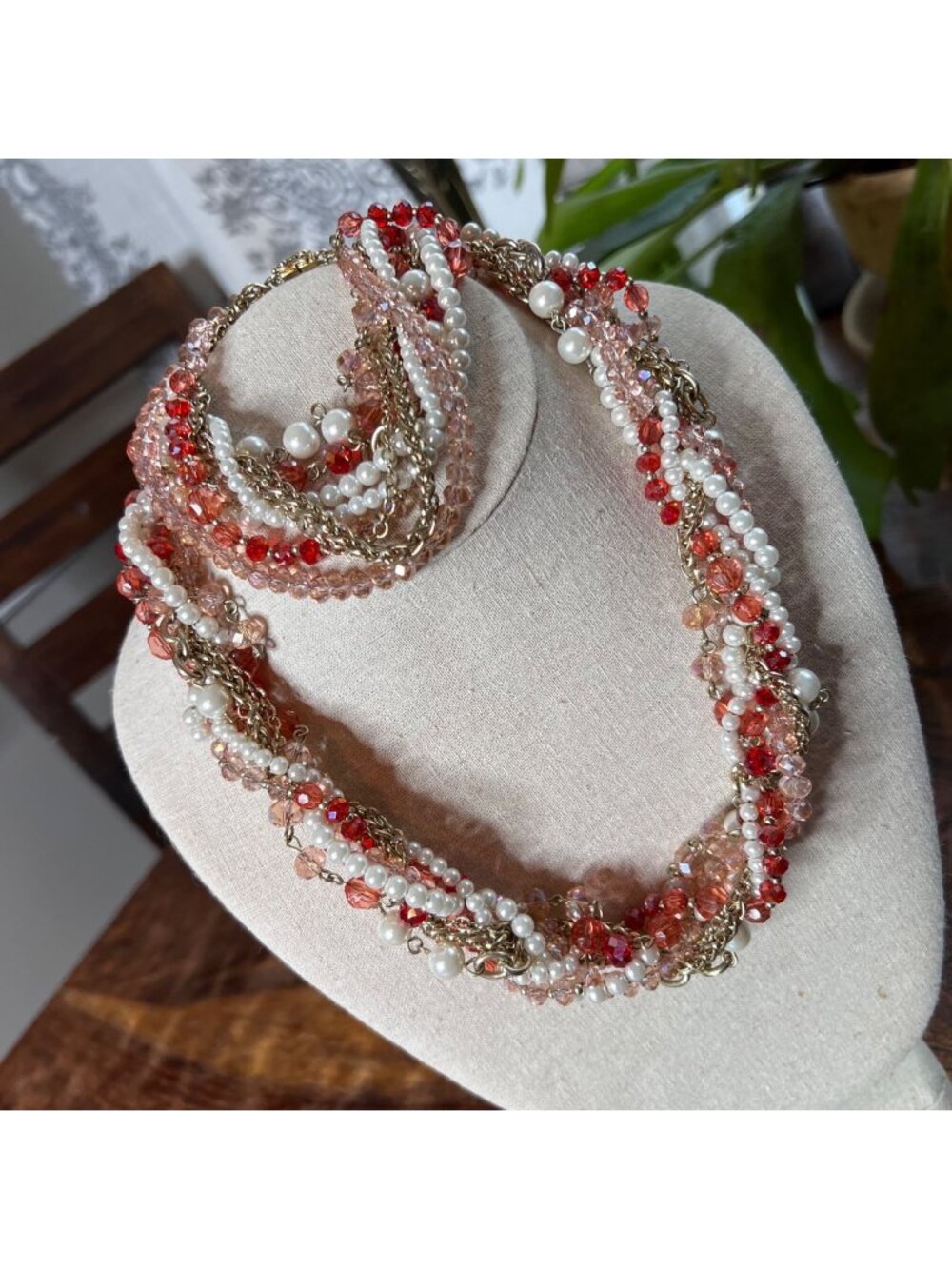 White House Black Market Pink & White Necklace & Bracelet